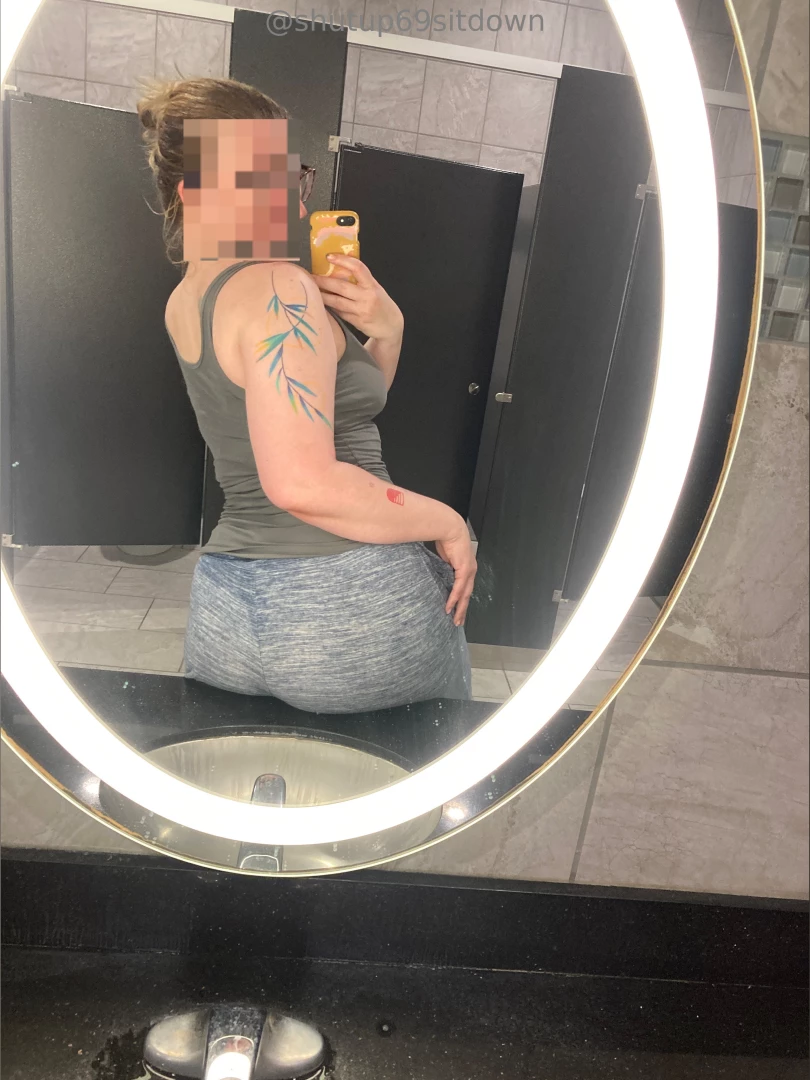 Back on my stairmaster bullshit 65 min later and my panties are just part 1 