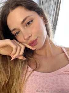 What do you think a girl with such a sweet face and such dirty desires