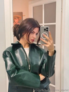 Choosing an outfit is like painting a picture colors textures and