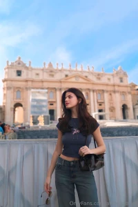 Rome stole a piece of my heart and wrapped it in marble and espresso
