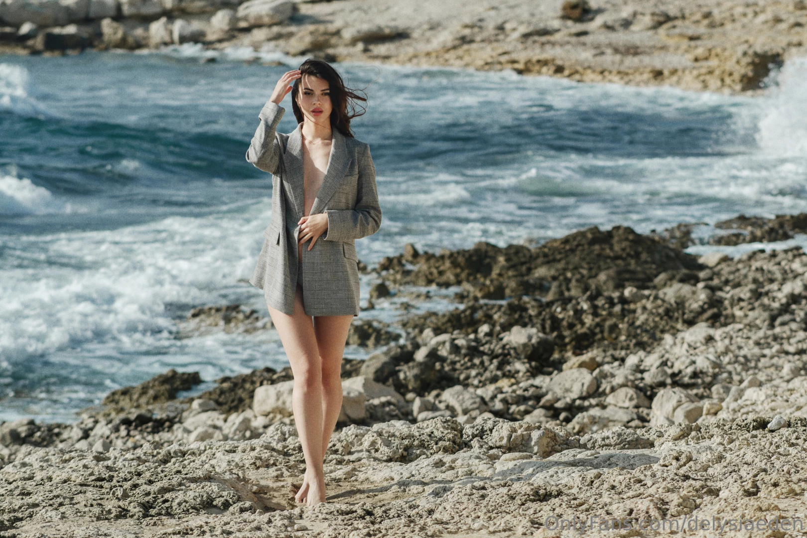 I believe that a woman reveals herself only to someone who can see not 