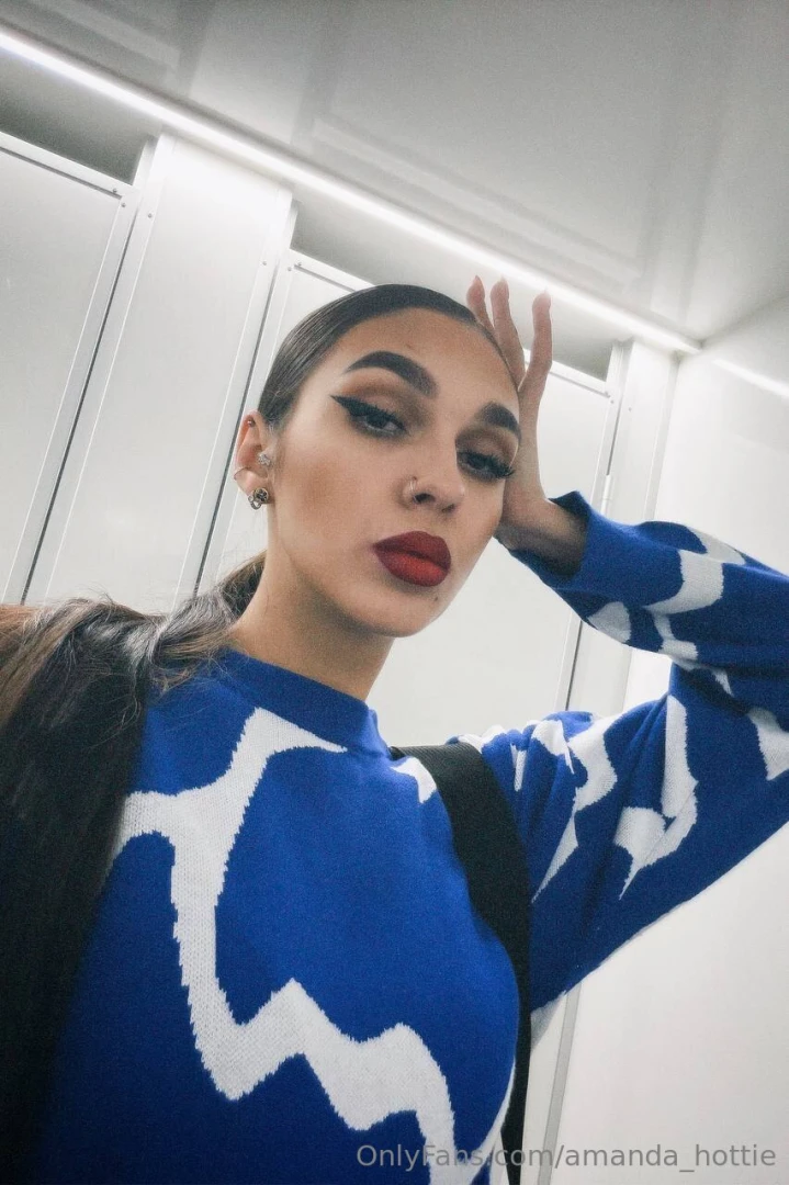 I love horror movies p you also can t imagine your life without 