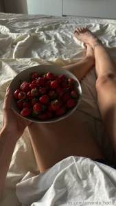 Such a tasty strawberry wanna try it