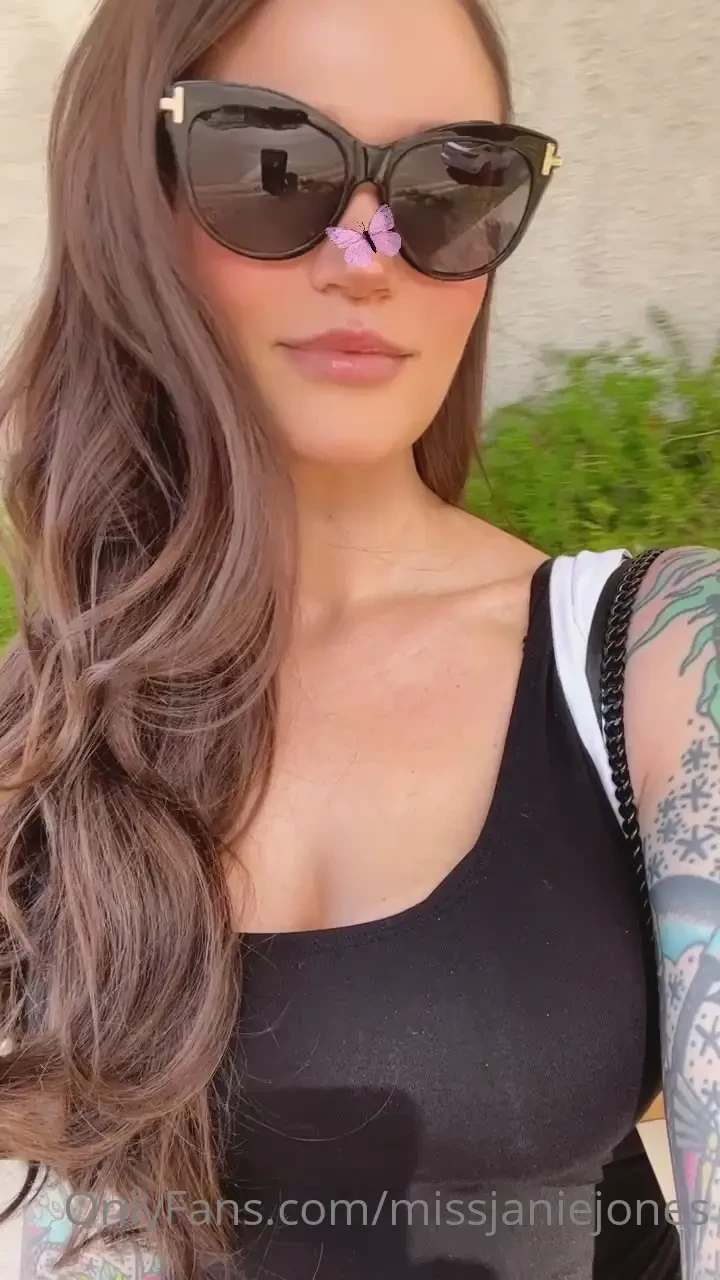 Out and about yesterday it was 70 degrees where i live back online 