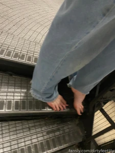 Walking down the tube stairs in london barefootgirl dirtyfeet feetgirl part 2