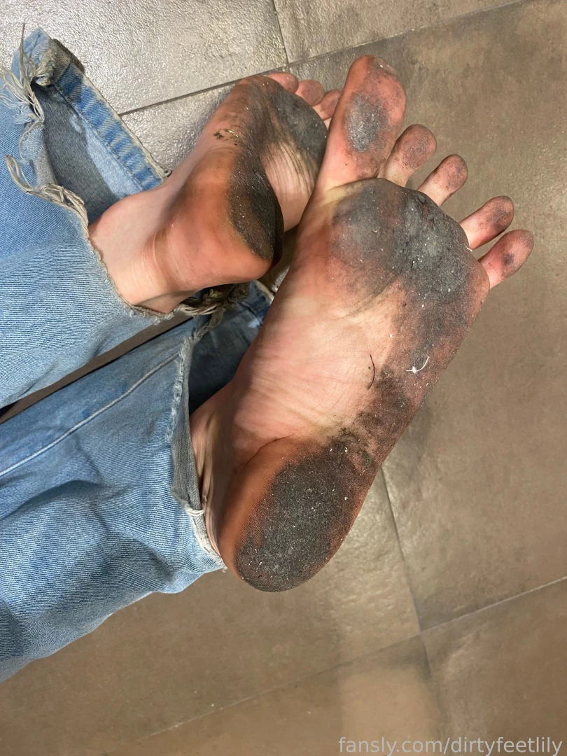 Hope you guys like the dirty soles dirtyfeet footfetish feetgirl 