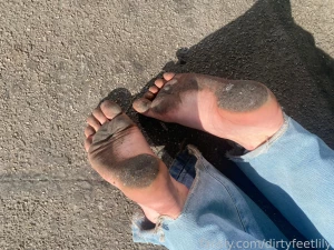 Another day with my beautifully dirty soles dirtyfeet feetgirl