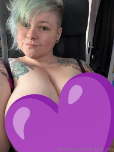 Monday tiddies gotta pay the bills with mah tiddies part 1