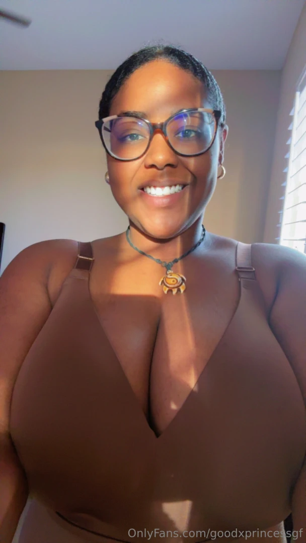 Good morning from your working babe happy saturday 