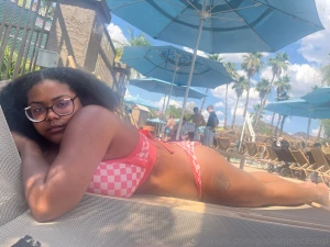 I love fuckin swimming