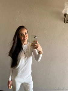 Muutama fakta minusta nimi elina pituus 172cm paino 60kg jojoilee nyt