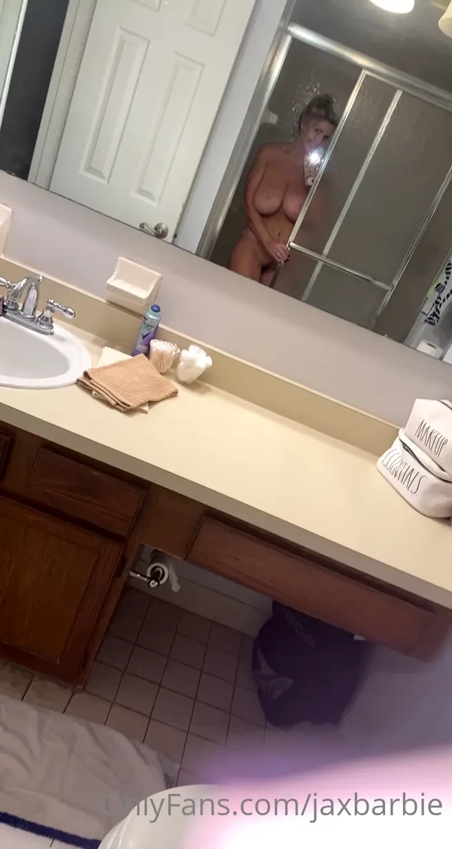 Oh heyyy i figured you guys would have fun with this video 