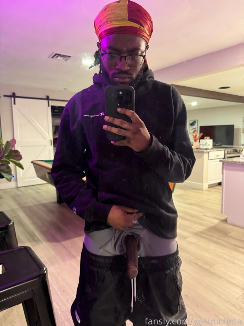 Subscribe to see my solo videos and nude pics ebony chetatv male black 