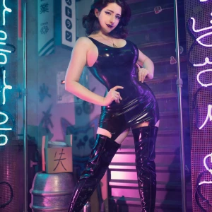 Pic of your goth gf or cyberpunk screenshot