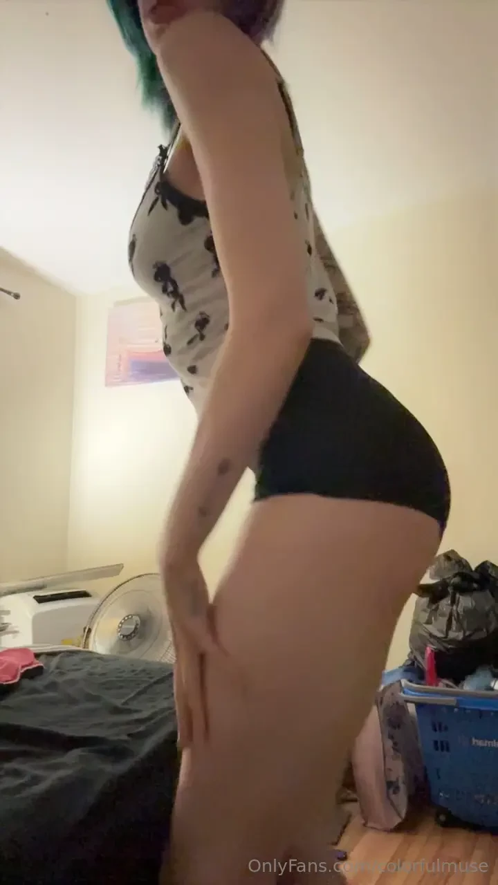 Dressed up for a fun chat message me lovense if you want to have some 