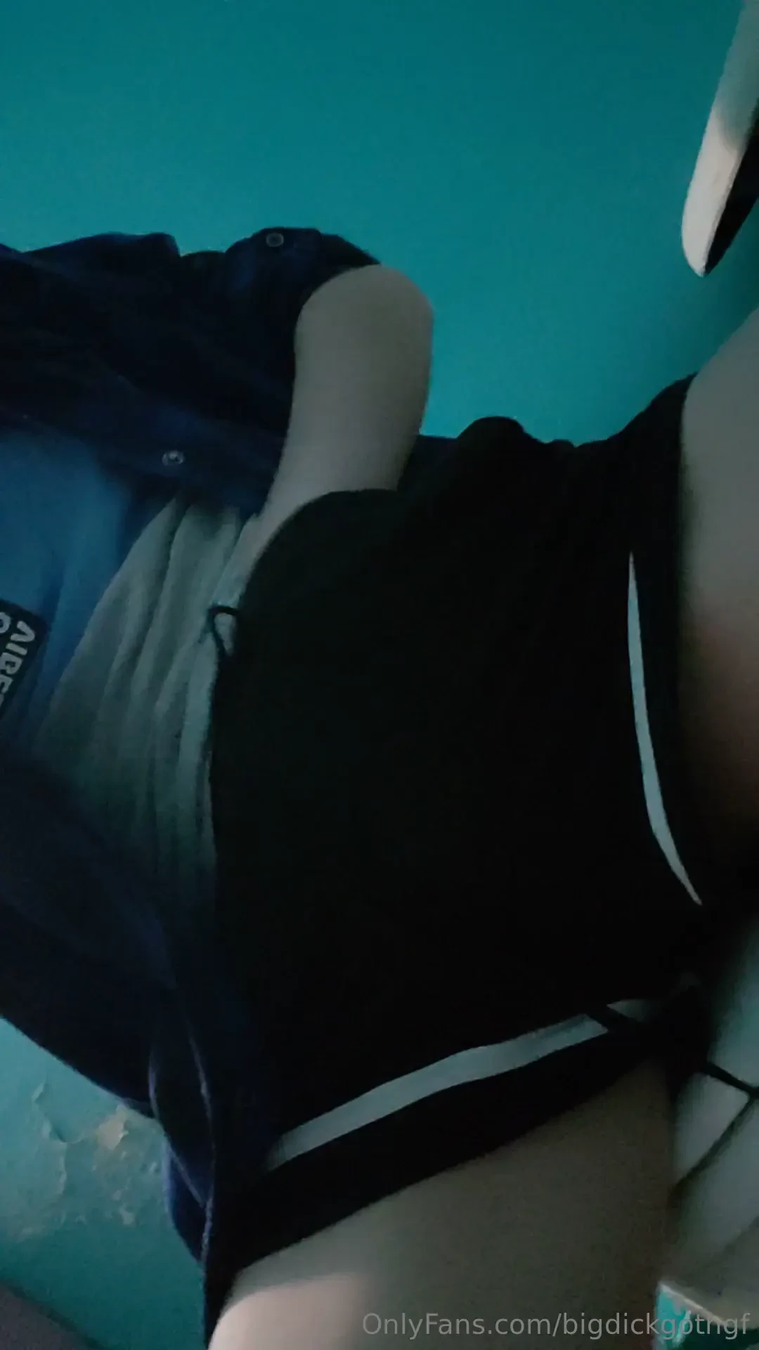 Just a bit of rubbing to wake up heh 