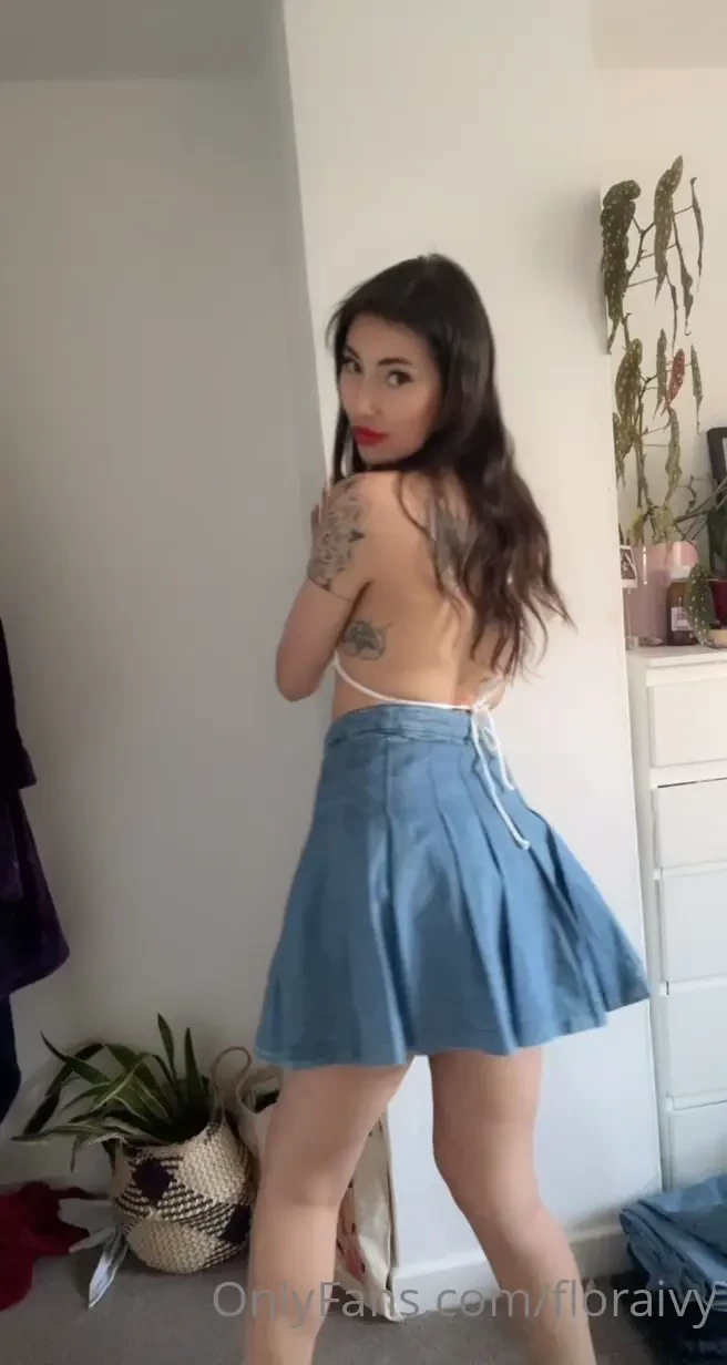 Cute want to see it off 