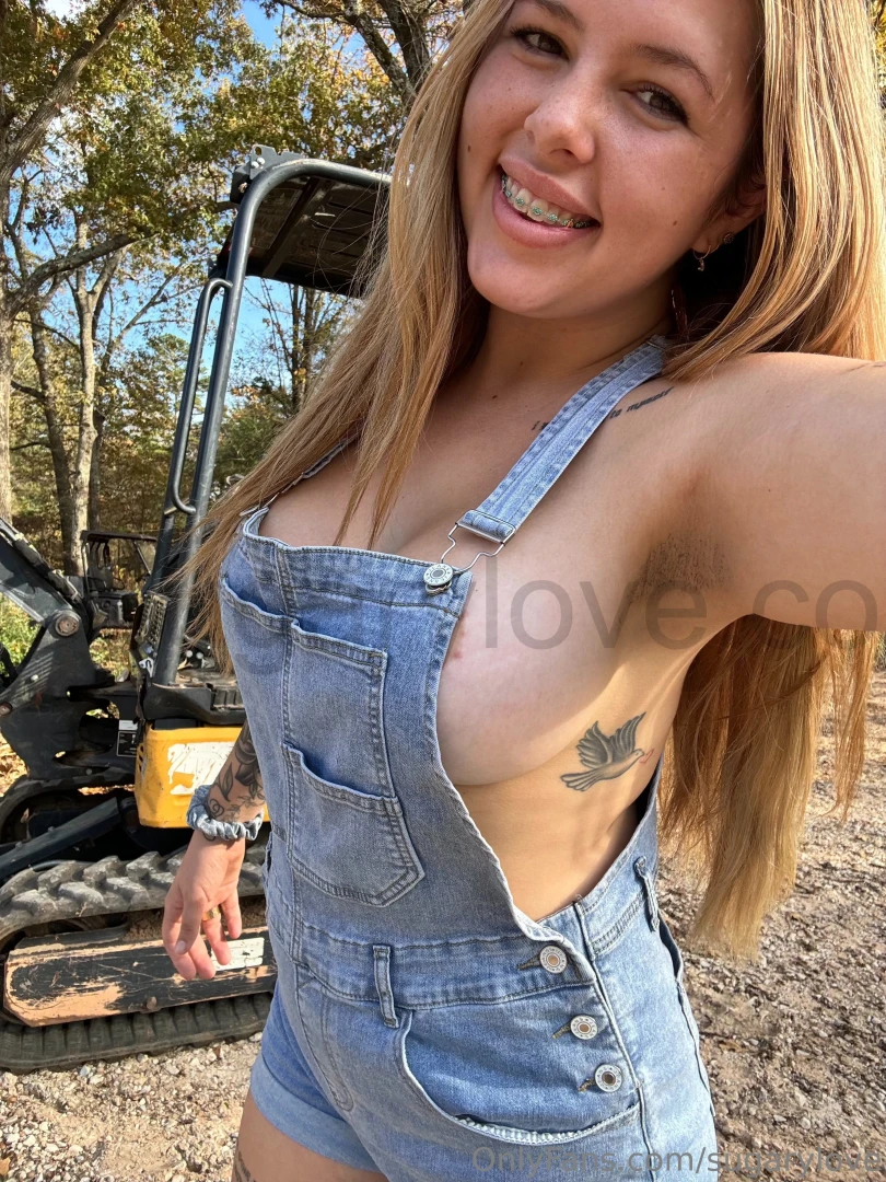 All da smiles 