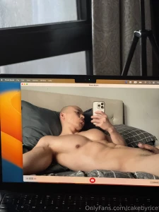 I know it s xmas eve but i just wanna be in bed and be cozy part 3