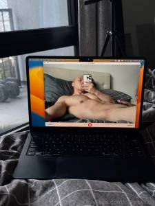 I know it s xmas eve but i just wanna be in bed and be cozy part 2