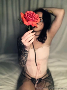 I didnt plan on doing a set but this outfit was turning me on happy