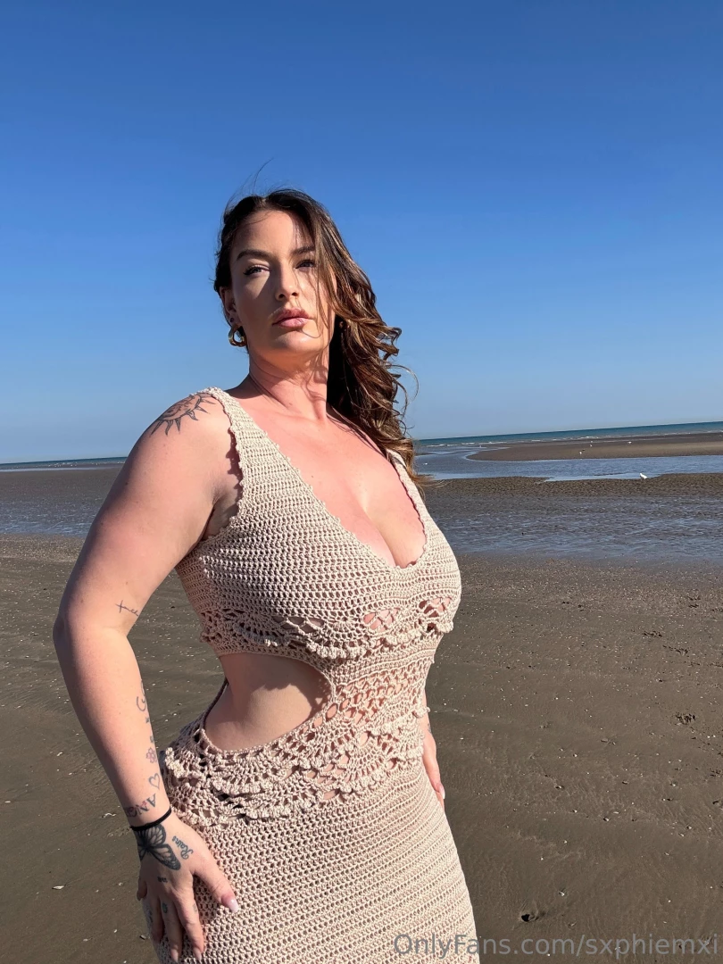 First glimpse of my shoot today what pic is your favourite part 1 