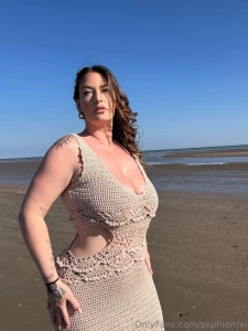 First glimpse of my shoot today what pic is your favourite part 1