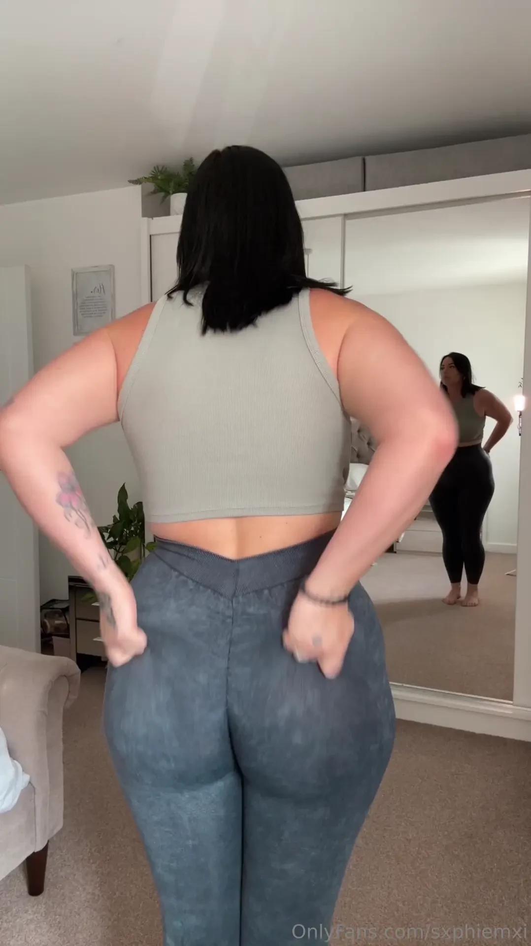 A mix of reels purely teasing you which bottoms did you like most 