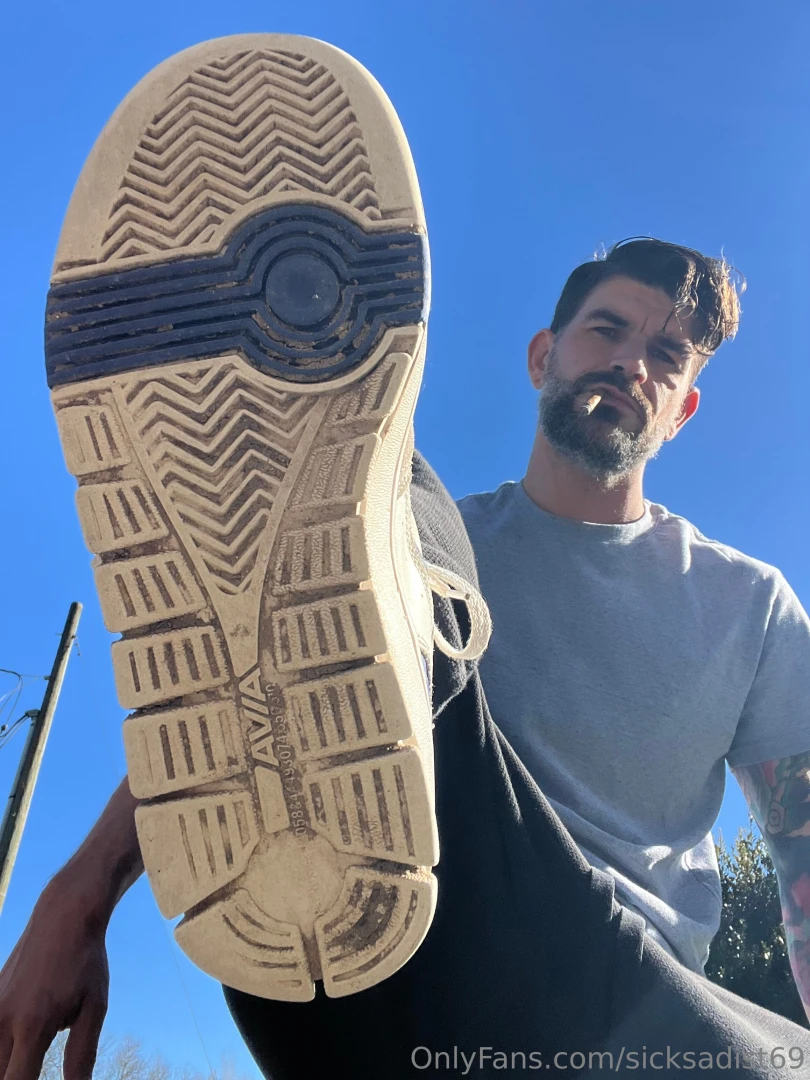 Happy sunday fuckers 