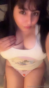 Mmm got her waxed and fresh for you let me show you how smooth she is