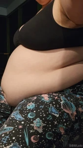 Some late night jiggles and soft pics