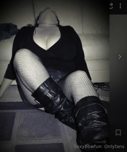 I don t attend swinger parties but these poses sure as hell make it