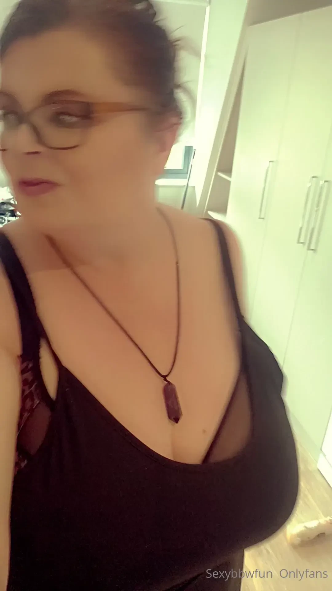 Mom duty cleaning in student accommodation 