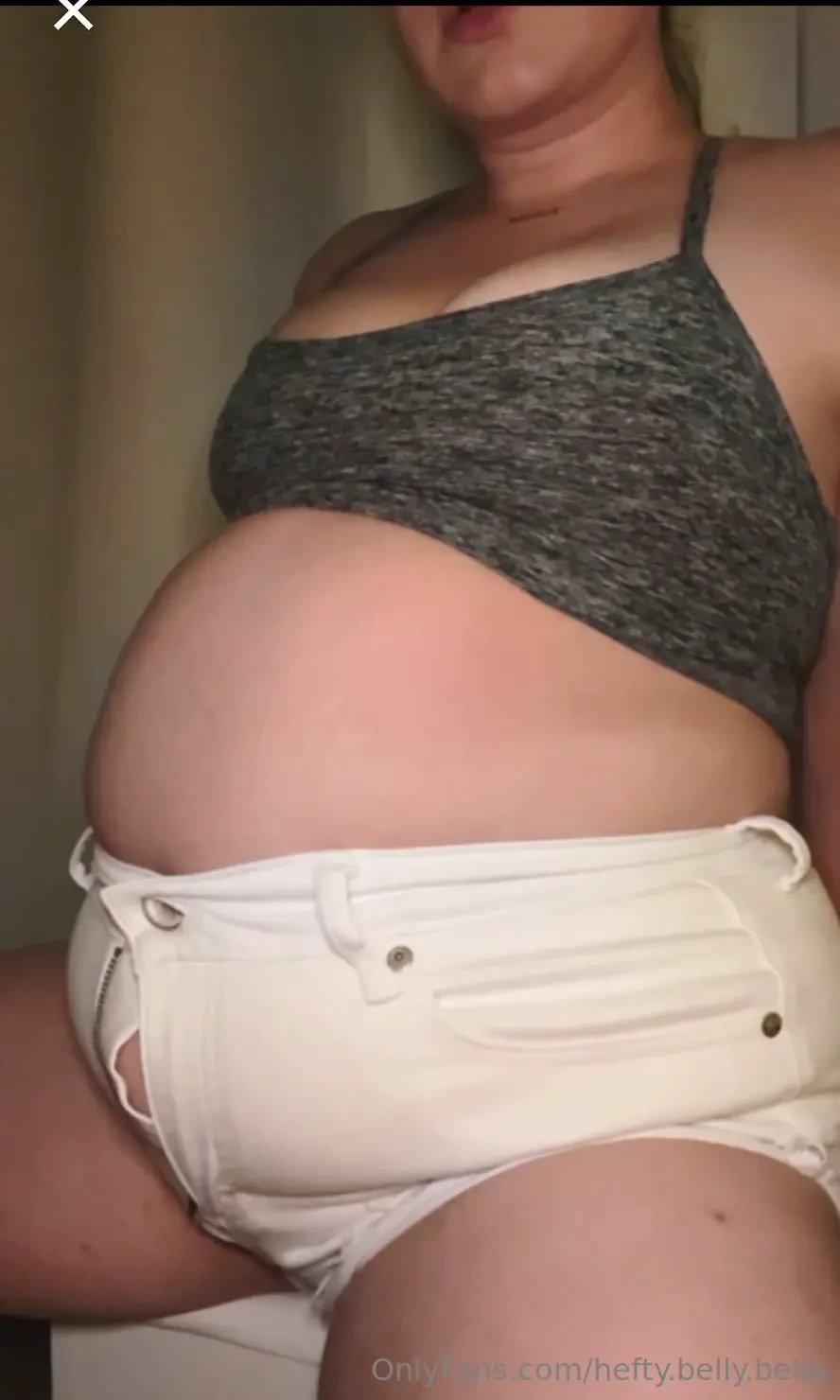 Throw back to this fucking hot button pop watching how my fat gut 