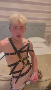 Tape me