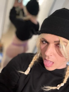 Hung caked up what more do you need