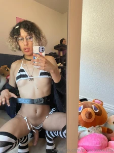 Sell ur soul to me sign the dotted line