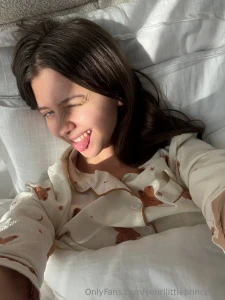 The first thing i saw today was a ray of sunshine