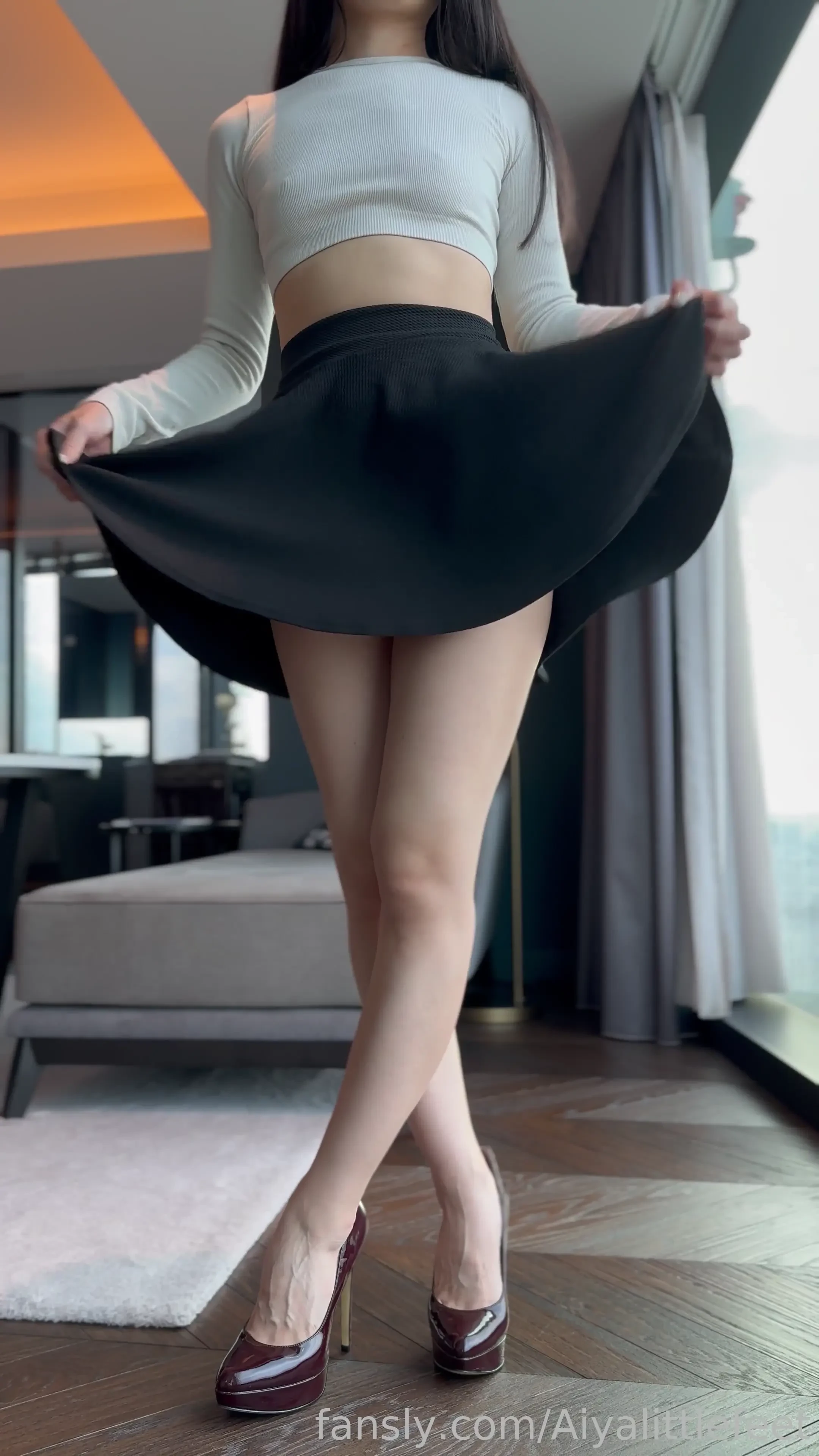 What color are aiyalittlefeet s panties and why am i even wearing them 