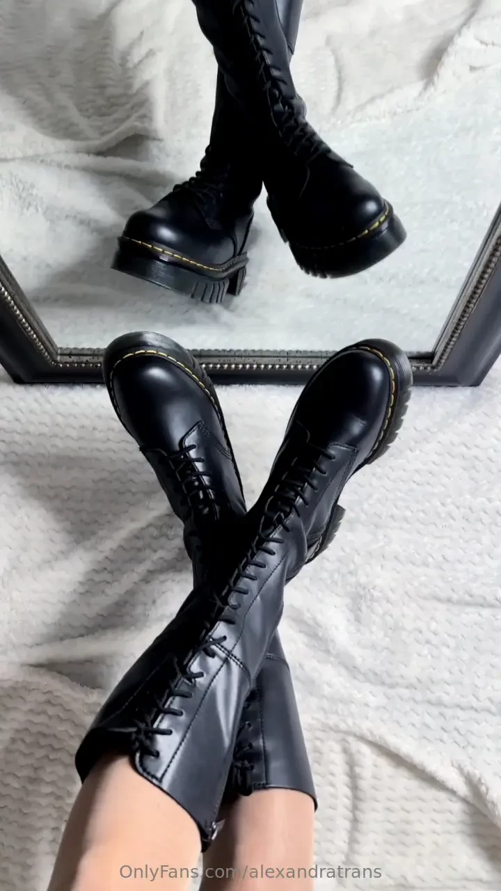 I ve had a dr martens fetish for many years and i will keep uploading 