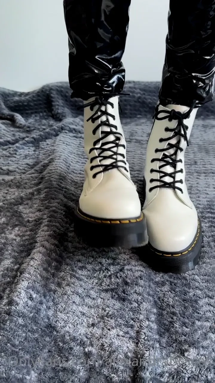 I simply love my white dr martens jadon boots so sexy and they look 