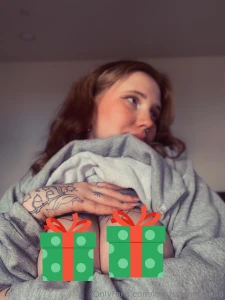 Tap the button and i ll unwrap the presents in your dms