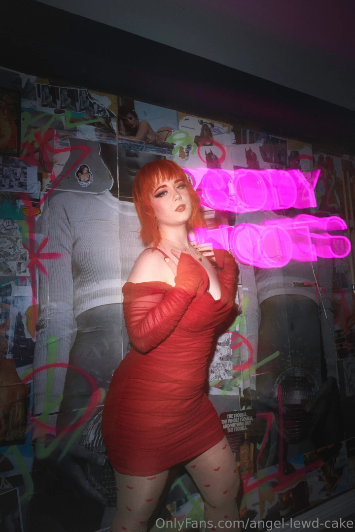 I wish i got more photos out of the photoshoot but i liked these ones part 1 