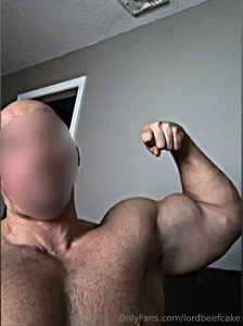 Feel these rock hard biceps full of fucking beef muscle and water