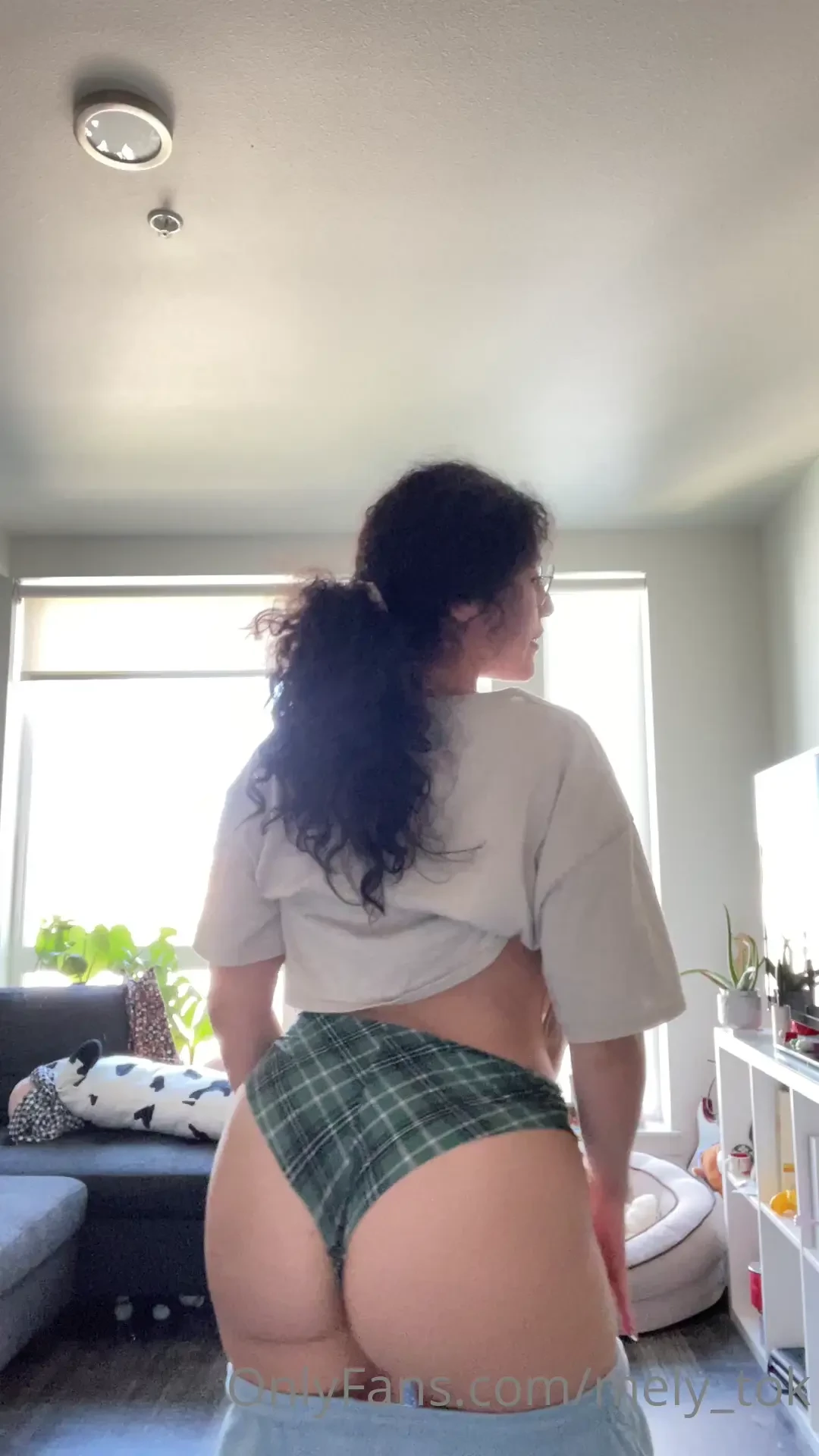 I m home alone and bored 