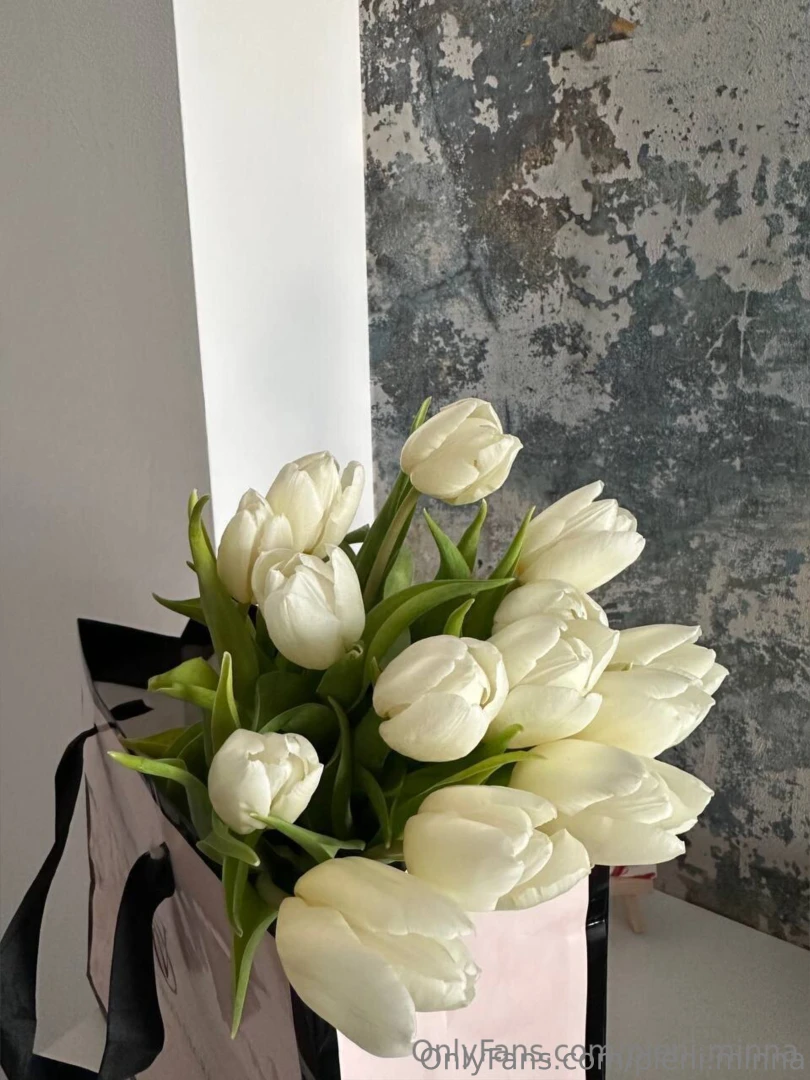 Jokainen mimmi tykk huomiosta ja kukista 