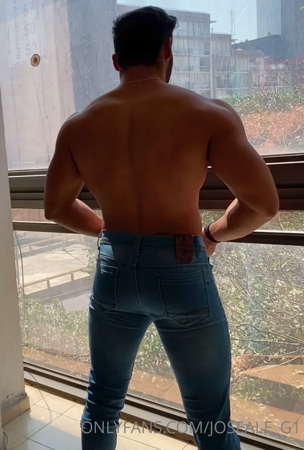 Me voy a la calle en tanga 