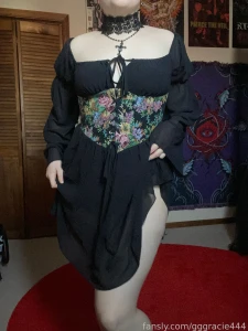 New dress means new flashing goth goonette part 1