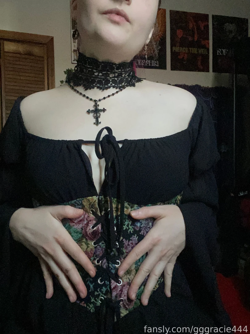New dress means new flashing goth goonette part 5 