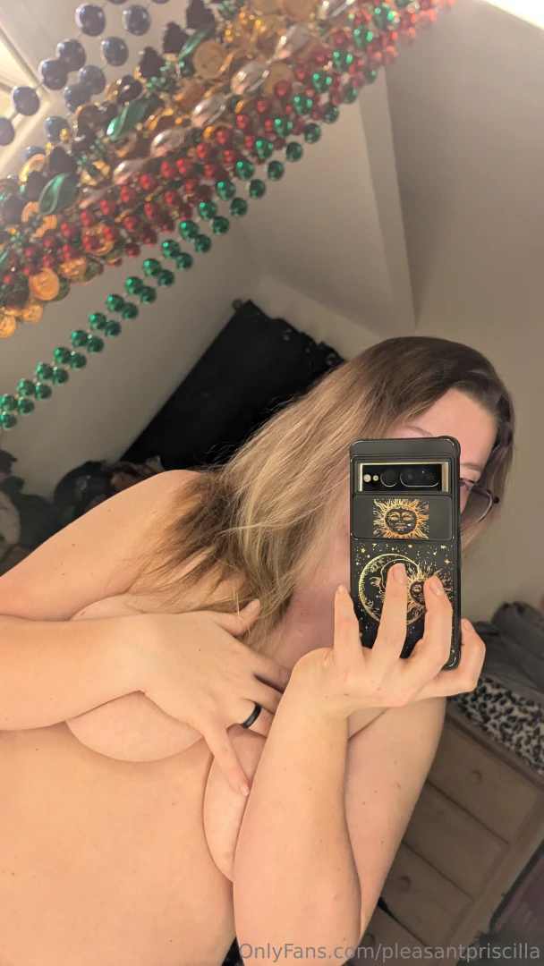 Raw unedited i m home this weekend and i m feeling generously chatty 